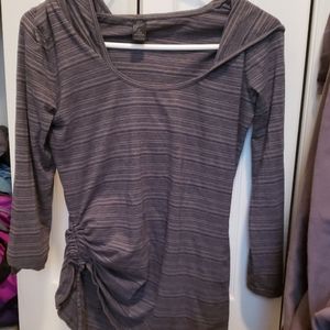 Long sleeve active wear top